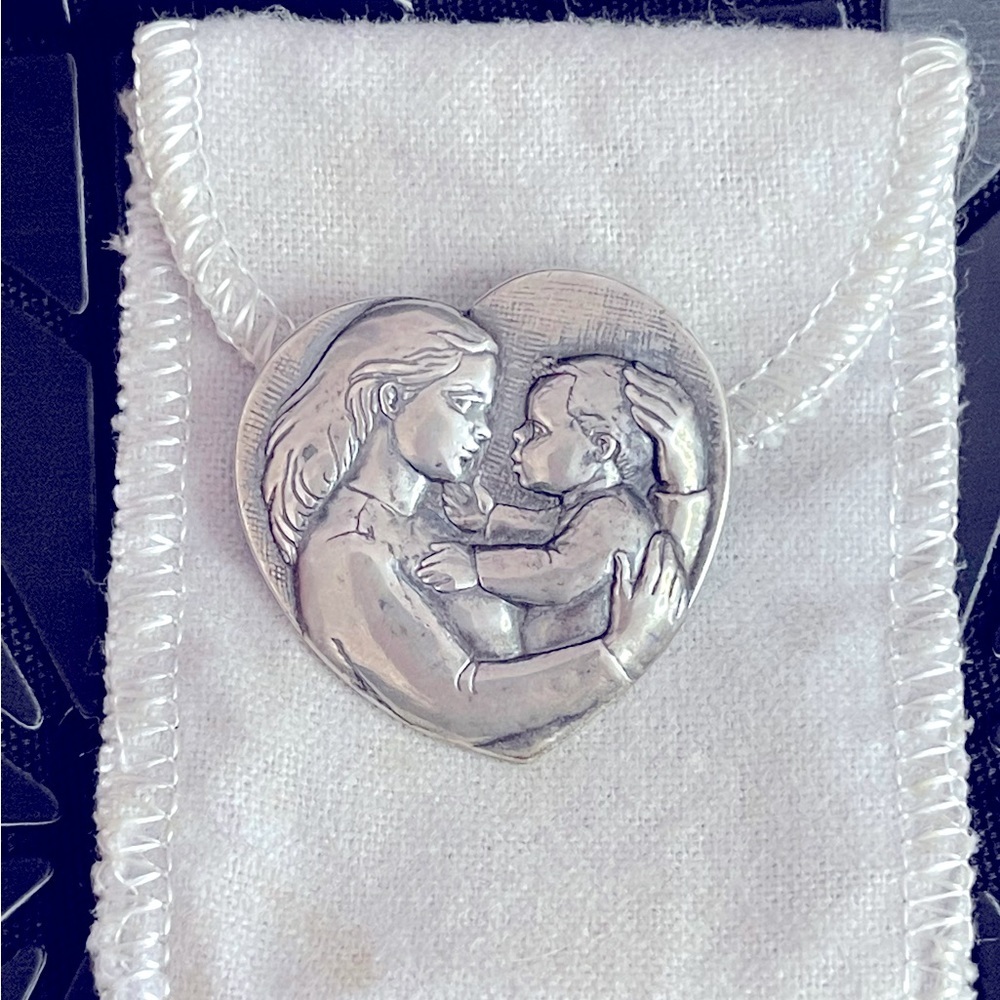 James Avery Mother Baby Pendant/pin